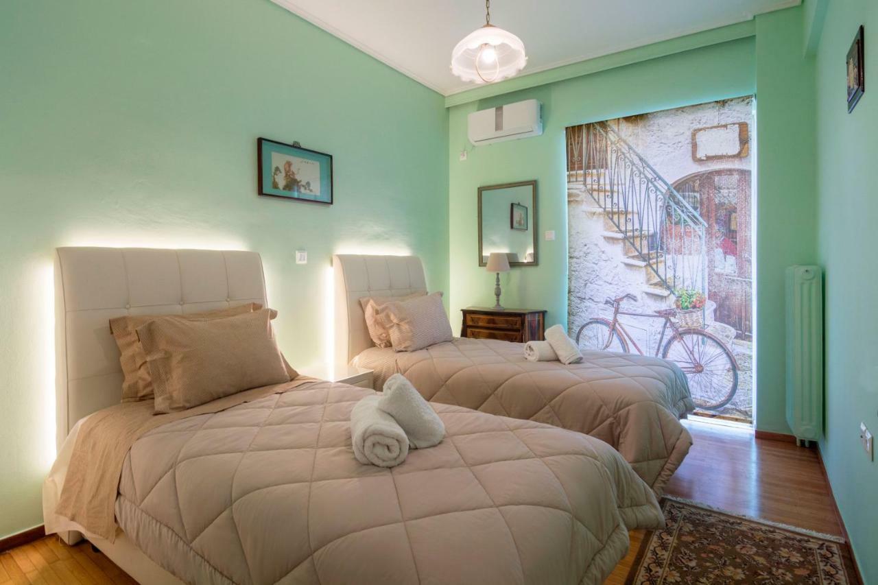 Lovely Apartment In Афины Экстерьер фото