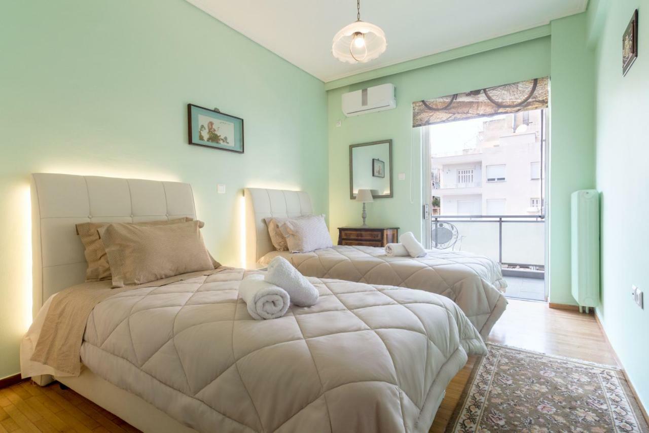Lovely Apartment In Афины Экстерьер фото